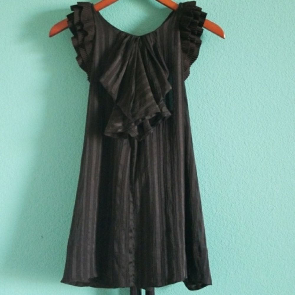 BCBGMaxAzria Black Open Back Ruffle Tank Top